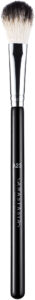 Varjostamiseen ja korostamiseen Anastasia Beverly Hills A23 Large Tapered Blending Brush